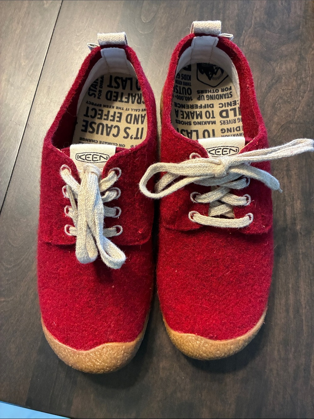 KEEN women’s Red Wool Lace-Up Sneakers with Neutral Laces